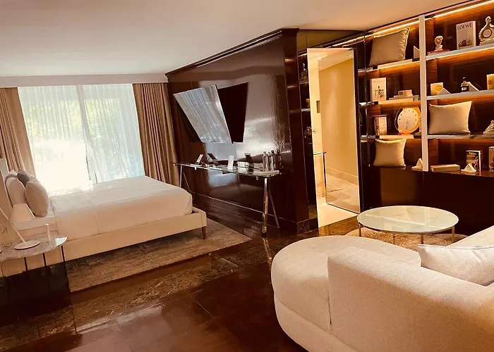 Apartment L Heritage Tennyson *