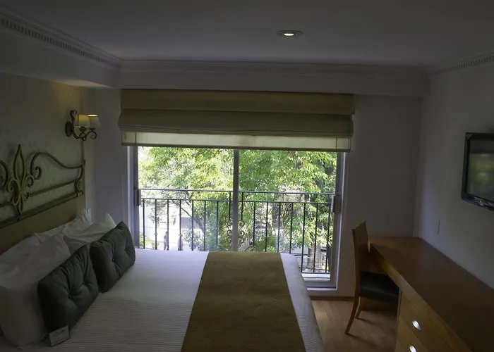 Apartment L Heritage Tennyson *